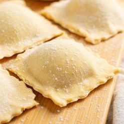 Равиоли тыквенные с курицей и шпинатом 600г