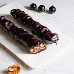 Чурчхела черносмородиновая с грецким орехом вес