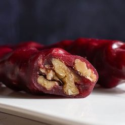 Чурчхела малиновая с грецким орехом вес
