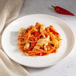 Салат Хе с мясом курицы пл/к 200г