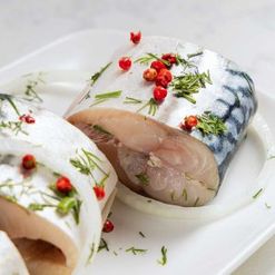 Скумбрия атлантическая с луком и перцем с/с вес