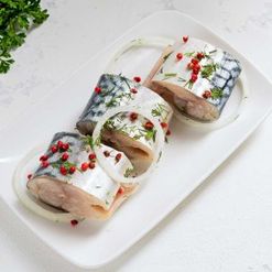 Скумбрия атлантическая с луком и перцем с/с вес
