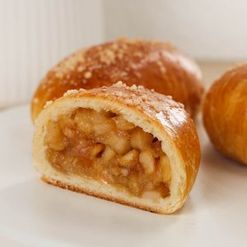 Пирожок с яблоками 100г