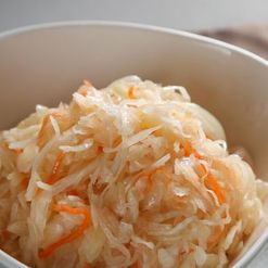Капуста квашеная с маслом растительным и репчатым луком вес