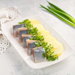 Филе сельди с картошечкой и зеленым луком вес