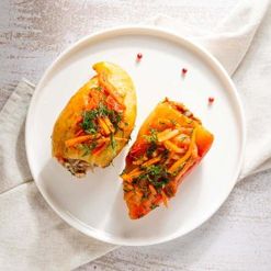 Перец Ласточка фаршированный мясом и рисом тушеный вес