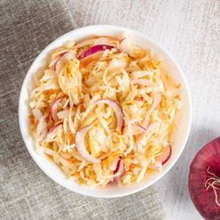 Капуста квашеная с крымским луком и маслом холодного отжима вес