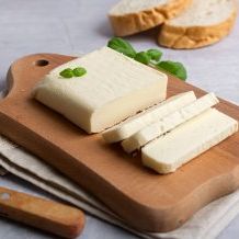 Масло Традиционное сливочное несоленое 82.5% вес Наша Сыроварня