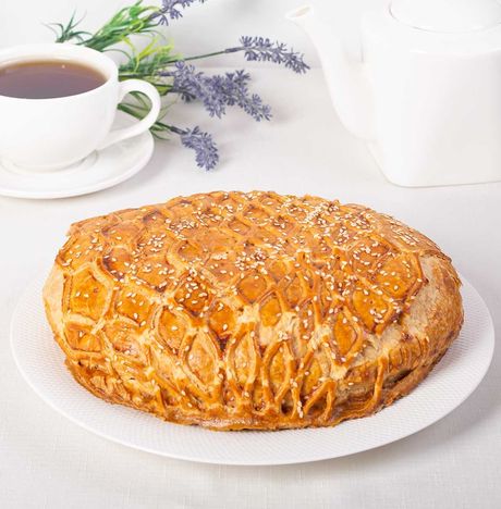 Пирог слоеный с курицей вес