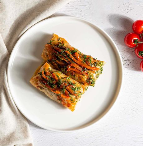 Голубцы из говядины с рисом запеченные под соусом вес
