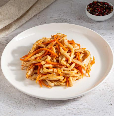 Салат Хе с кальмаром пл/к 200г