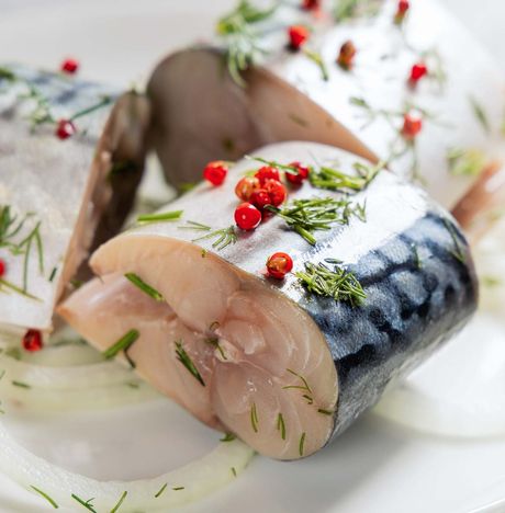 Скумбрия атлантическая с луком и перцем с/с вес