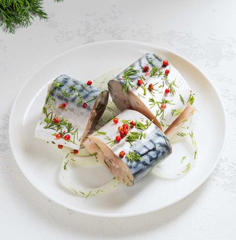 Скумбрия атлантическая с луком и перцем с/с вес