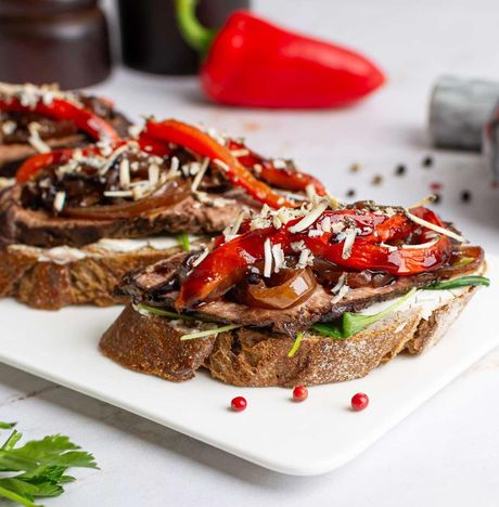Брускетта с ростбифом 70г