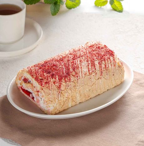 Рулет меренговый с клубникой вес