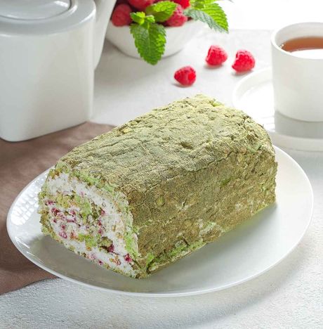 Рулет меренговый с малиной вес