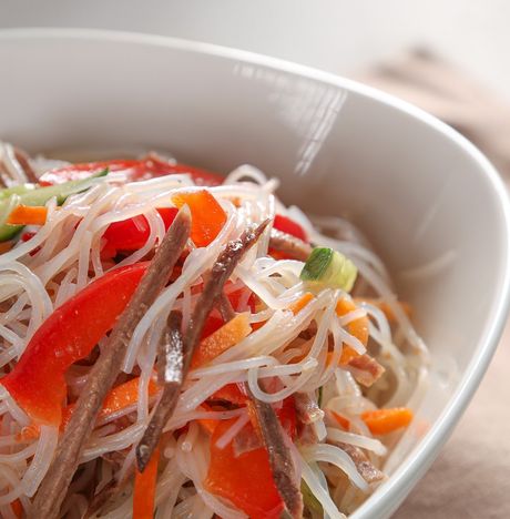 Салат Фунчоза с мясом вес