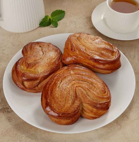 Плюшка с сахаром 100г 