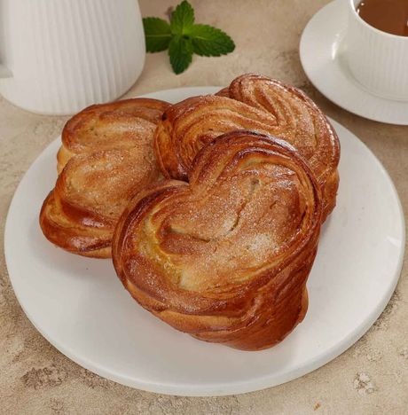 Плюшка с сахаром 100г 