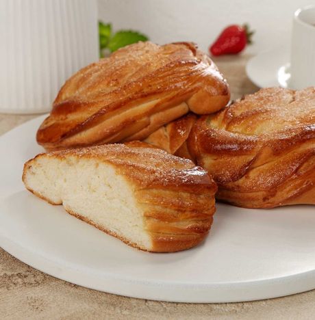 Плюшка с сахаром 100г 
