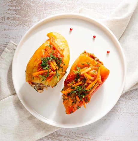 Перец Ласточка фаршированный мясом и рисом тушеный вес