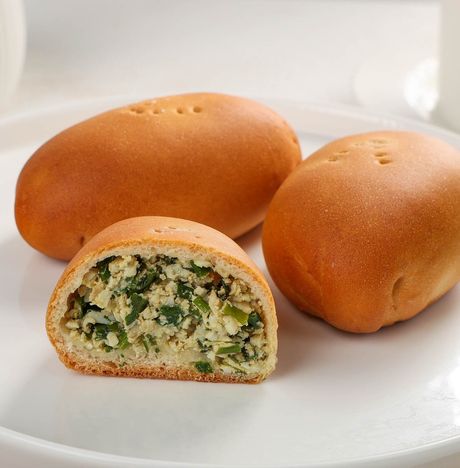 Пирожок с зеленым луком и яйцом 80г