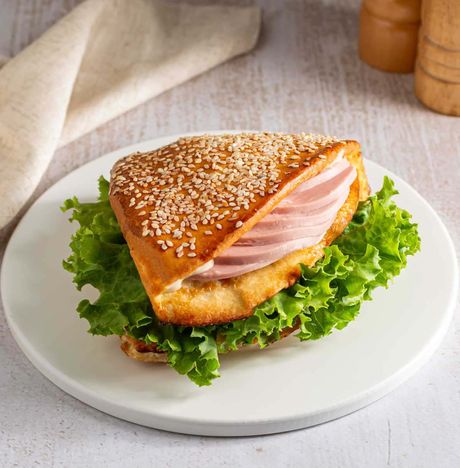 Сэндвич кармашек с сыром и томатами 220г