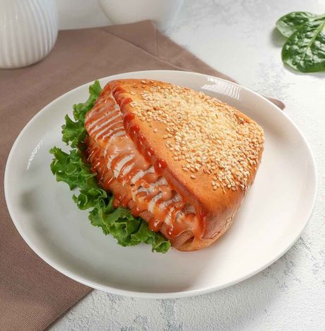 Сэндвич кармашек с цыпленком и томатами 220г