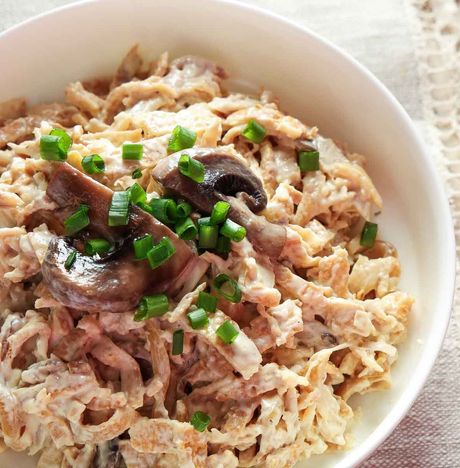 Салат Министерский с цыпленком и грибами вес