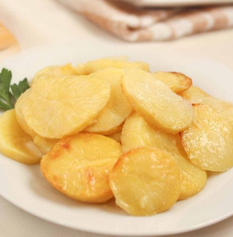 Картофель По-деревенски жареный с луком вес