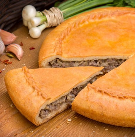 Пирог с мясом и луком вес