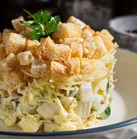 Салат Нью-Цезарь с курицей вес