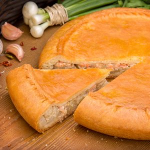 Пирог с семгой и картофелем вес