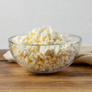 Творог жирный фермерский 7-18% вес Наша Сыроварня