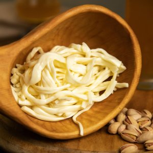 Сыр Чечил 45% вес Наша Сыроварня