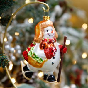 Украшение елочное Лесные снеговички спортсмены стекло 7,5х5,5х11см