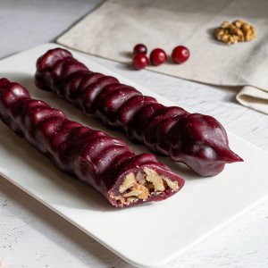 Чурчхела брусничная с грецким орехом вес