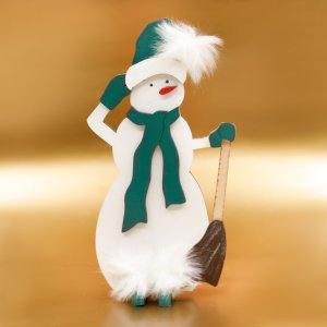 Игрушка Снеговик с метлой зеленый 17*30см 816/15-1