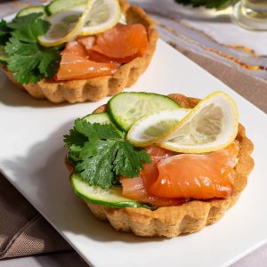 Корзиночка к Праздничному столу по-Царски вес