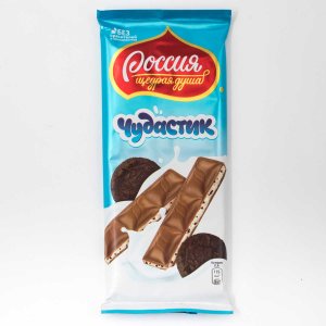 Шоколад Россия Чудастик молочный с молочной начинкой и какао-печеньем 87г