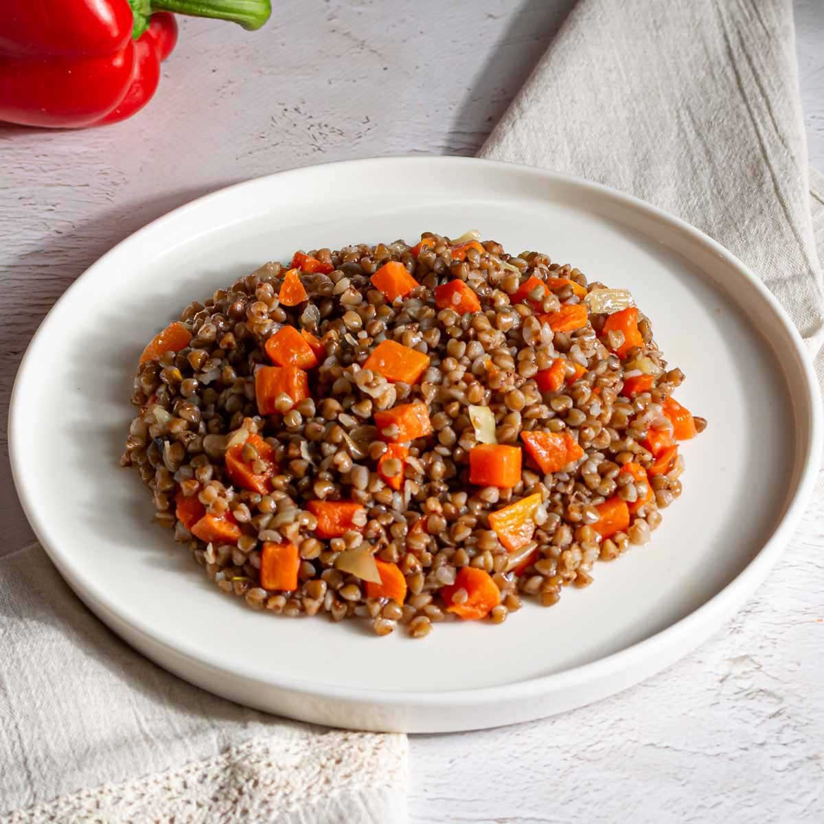 Каша гречневая с овощами вес