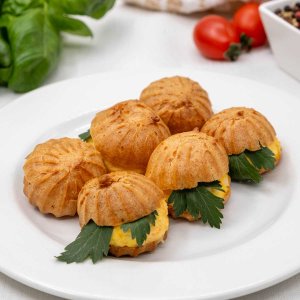 Закуска фуршетная Профитроли с сырной начинкой 30г