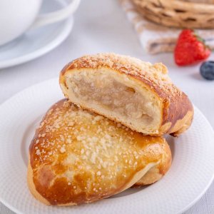 Пирожок с грушами 100г