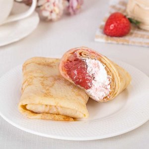 Блинчики Творожное лакомство с клубникой вес