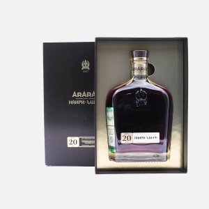 Коньяк Арарат Наири ОС армянский очень старый 40% п/у 0,7л