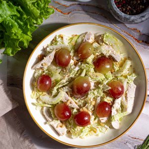 Салат Пино-Нуар с курицей вес