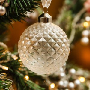 Украшение елочное Шар Ледяной стекло 8см GLB227