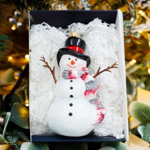 Фигурка Снеговик-папа 13х1х14 стекло 4504К00